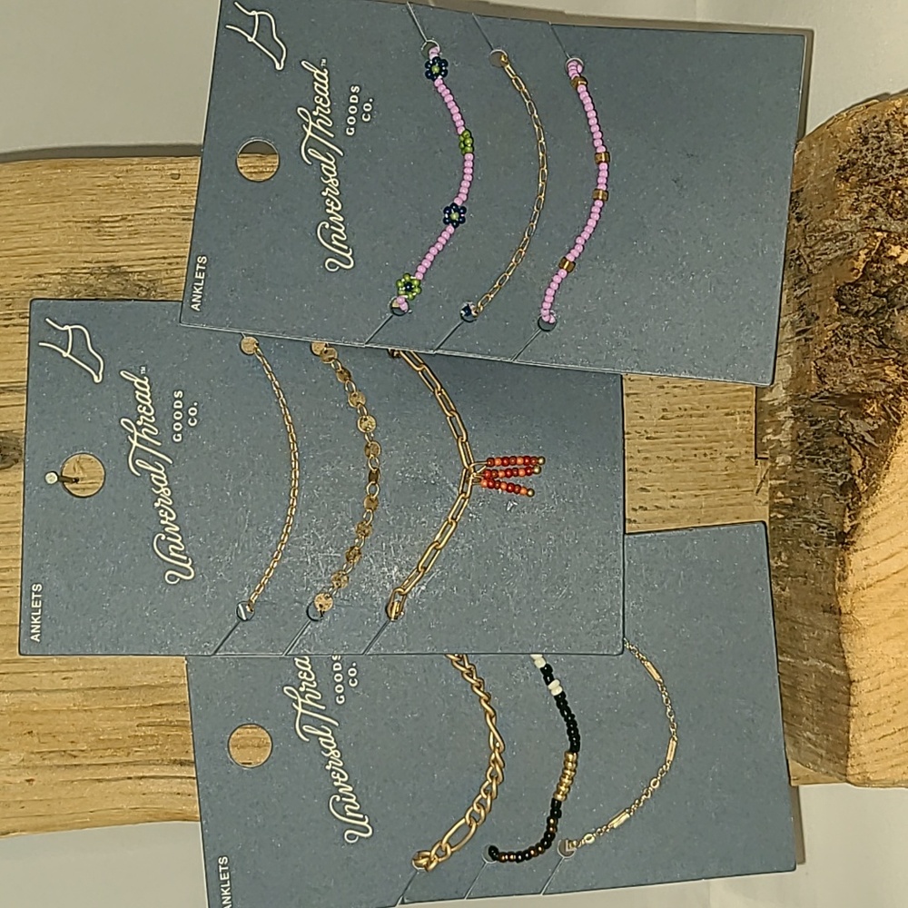 Universal Thread anklet sets.
